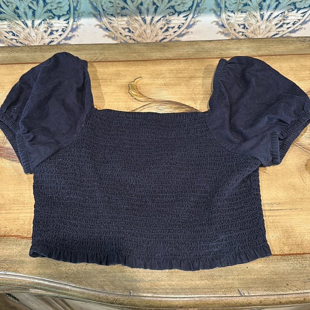 American Eagle- Navy Blue Velvet Ruffle Crop top- M